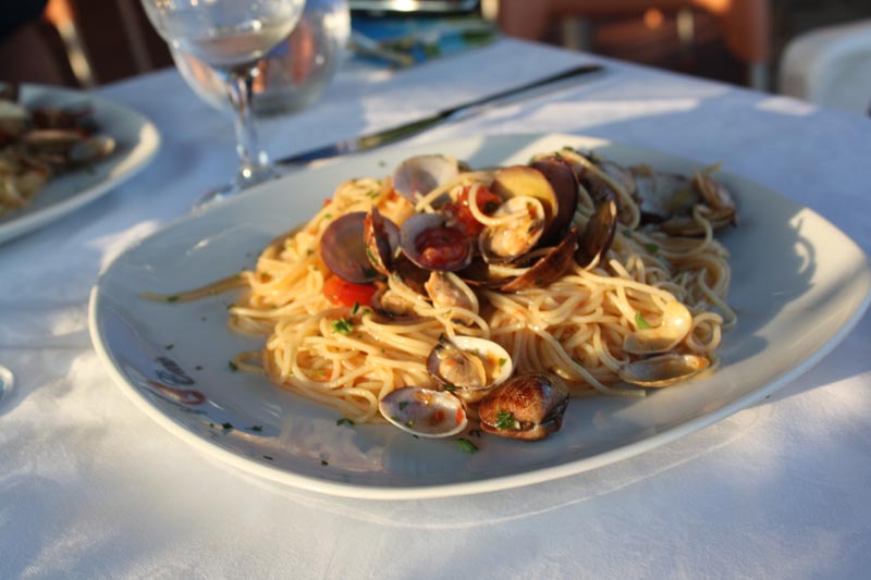 Spaghetti with Vongole Cinque Terre Spaghetti with Vongole Cinque Terre