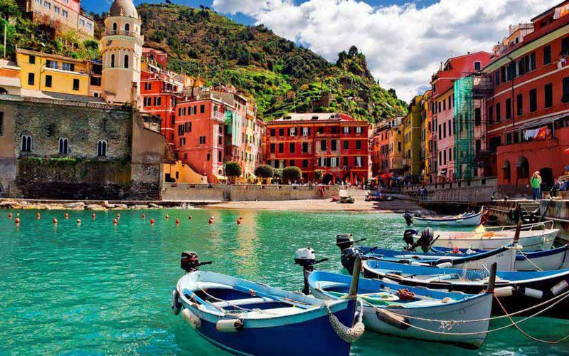 Swim in Vernazza Swim in Vernazza